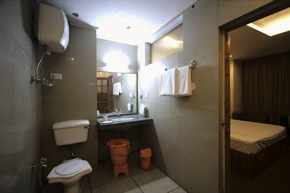 The Shivalik Hotel Manāli Kültér fotó
