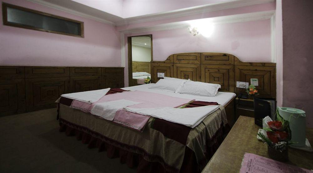 The Shivalik Hotel Manāli Kültér fotó