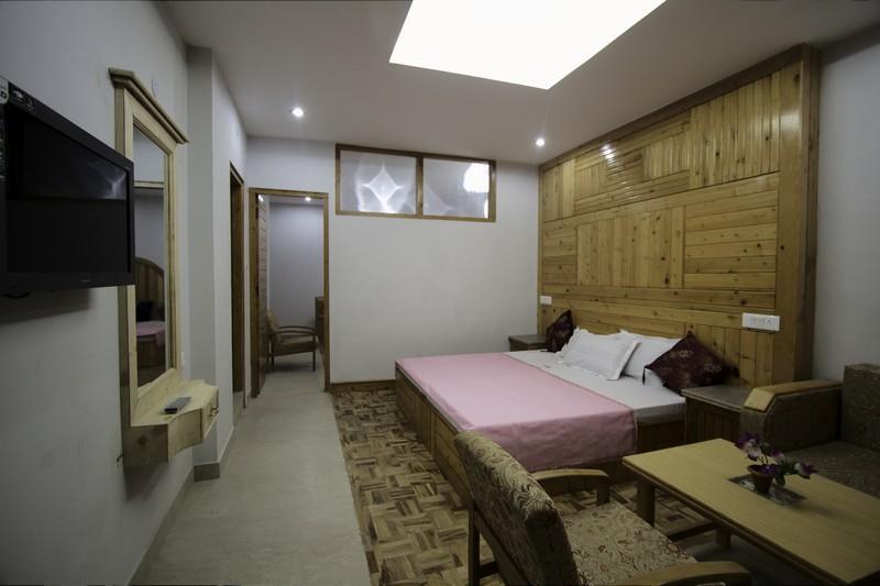 The Shivalik Hotel Manāli Kültér fotó