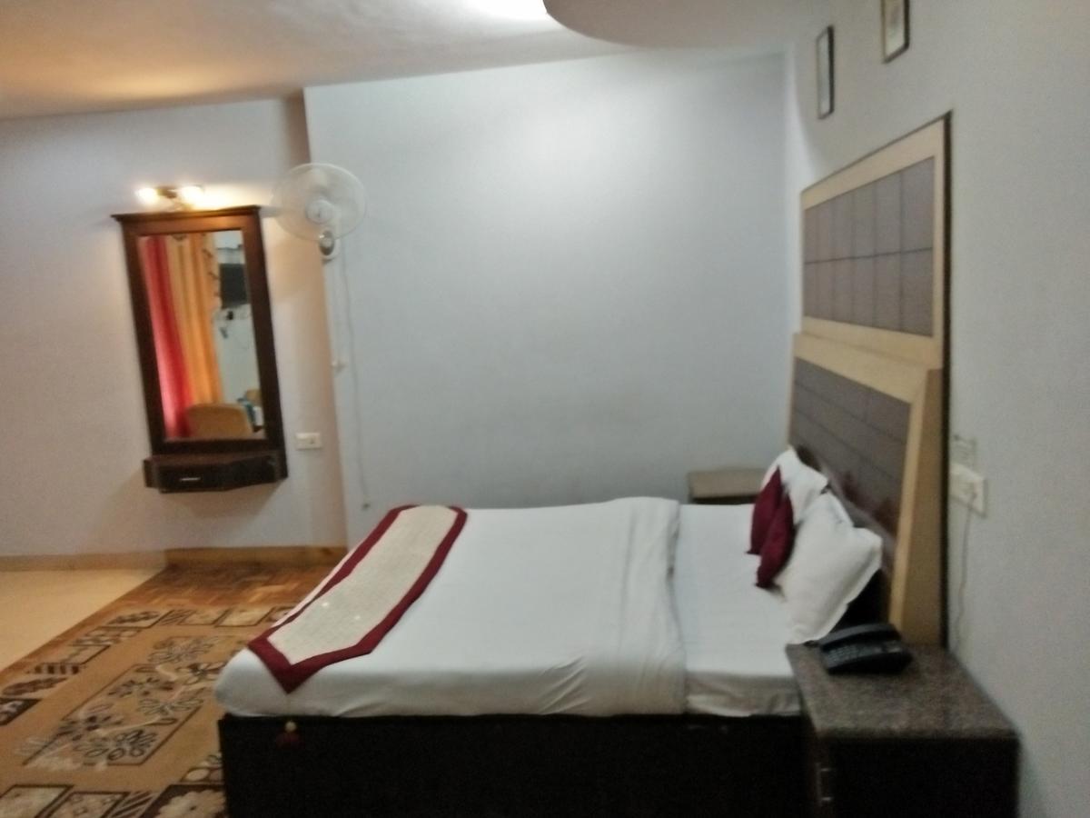The Shivalik Hotel Manāli Kültér fotó
